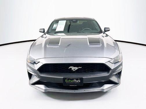 2022 Ford Mustang EcoBoost