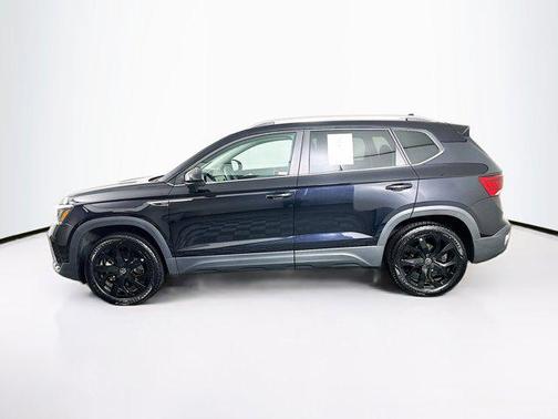 2022 Volkswagen Taos SE