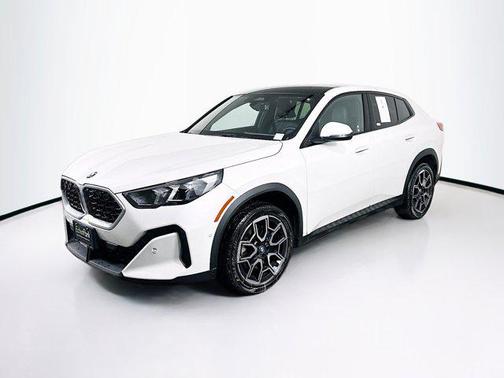 2025 BMW X2 xDrive28i