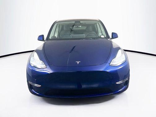 Deep Blue Metallic 2022 Tesla Model Y Long Range