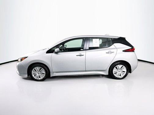 Brilliant Silver Metallic 2025 Nissan Leaf S