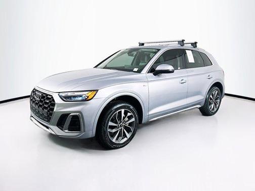 2022 Audi Q5 45 S line Premium Plus