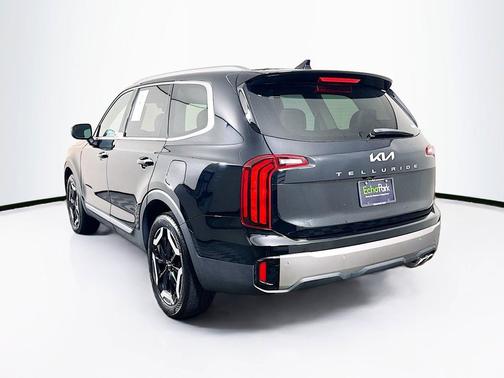 Ebony Black 2025 Kia Telluride S