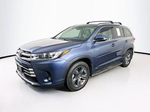 2019 Toyota Highlander Hybrid Platinum