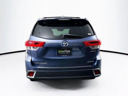 2019 Toyota Highlander Hybrid Platinum