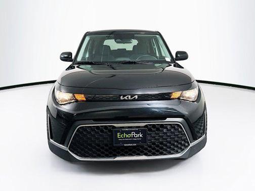 Fusion Black 2025 Kia Soul LX