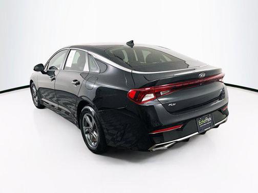 Ebony Black 2021 Kia K5 LXS