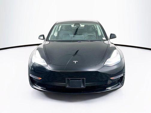 2022 Tesla Model 3 Standard Range