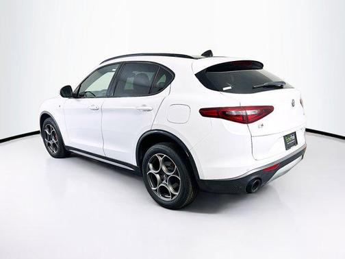 2022 Alfa Romeo Stelvio Ti