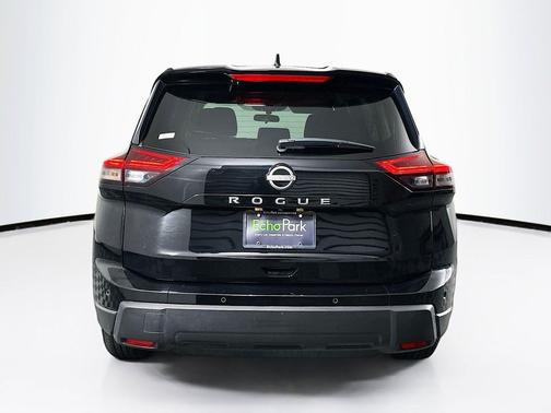Super Black 2025 Nissan Rogue SV