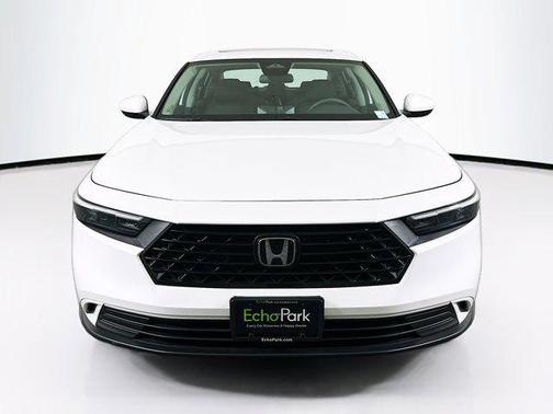 Platinum White Pearl 2024 Honda Accord EX