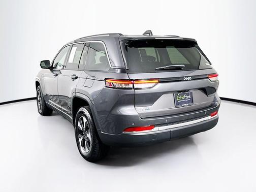 Baltic Gray Metallic Clearcoat 2022 Jeep Grand Cherokee 4xe Base