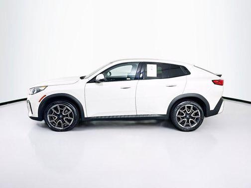 2025 BMW X2 xDrive28i