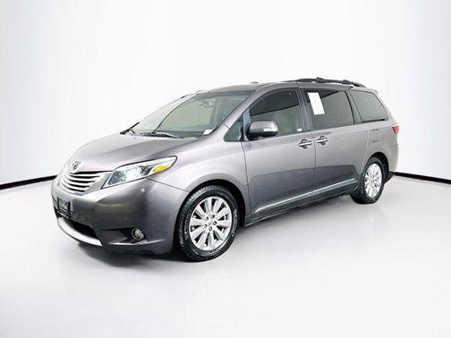 2017 Toyota Sienna XLE