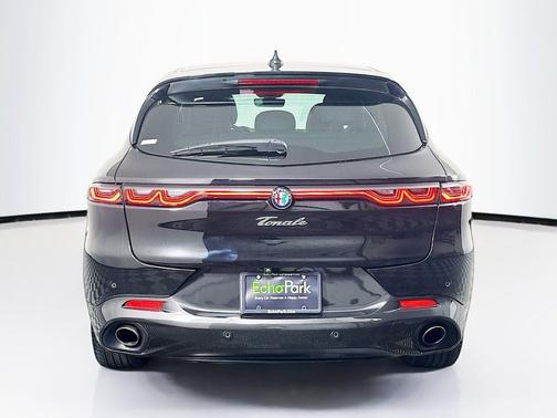 Alfa Black 2024 Alfa Romeo Tonale Veloce