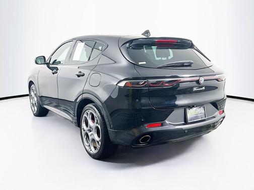 Alfa Black 2024 Alfa Romeo Tonale Veloce