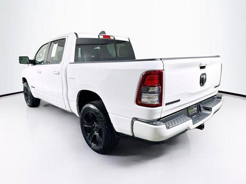 Bright White Clearcoat 2022 RAM 1500 Big Horn/Lone Star