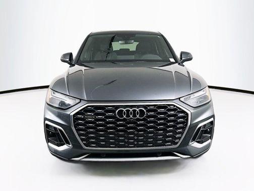 2022 Audi Q5 45 S line Premium Plus