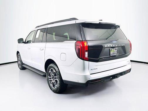 2025 Ford Expedition Max Active 4x4