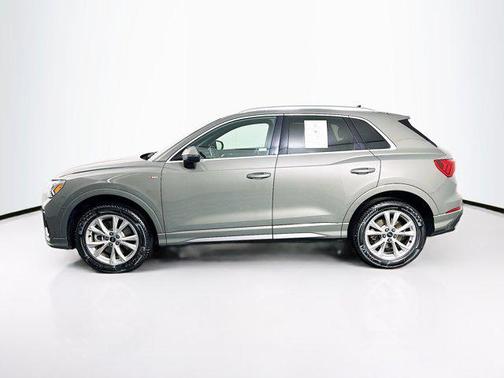 2023 Audi Q3 S line Premium