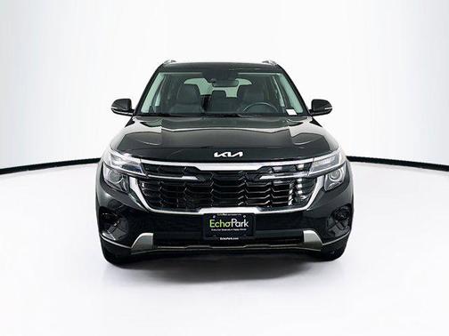 Fusion Black 2025 Kia Seltos S