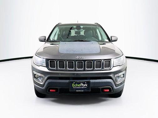 Granite Crystal Metallic Clearcoat 2019 Jeep Compass Trailhawk