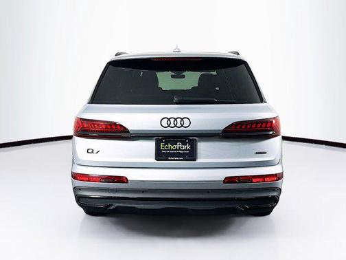 2023 Audi Q7 55 Premium Plus