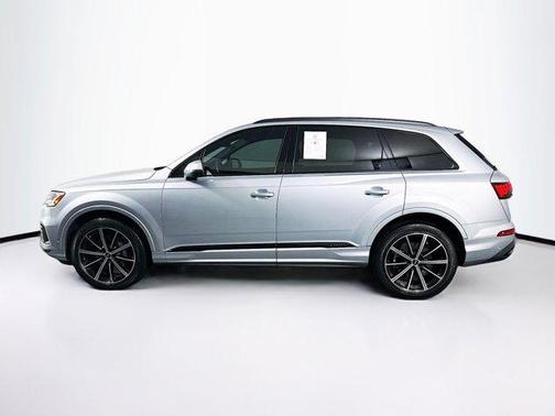 2023 Audi Q7 55 Premium Plus