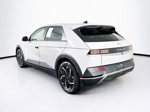 2024 Hyundai IONIQ 5 SE