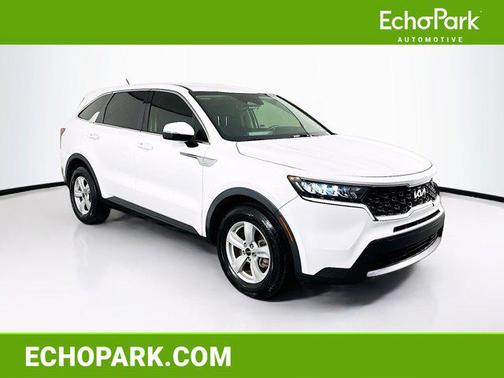 2022 Kia Sorento LX