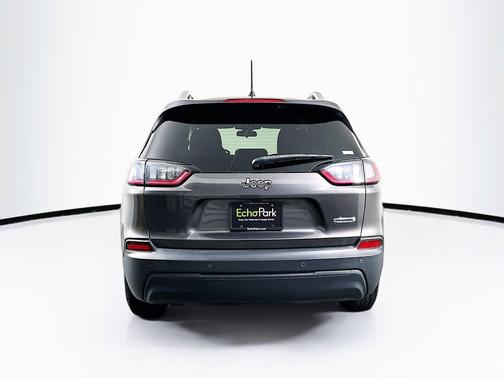 Granite Crystal Metallic Clearcoat 2019 Jeep Cherokee Latitude Plus