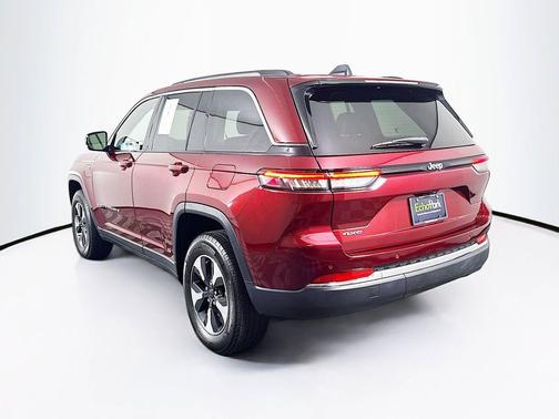 Velvet Red Pearlcoat 2022 Jeep Grand Cherokee 4xe Base