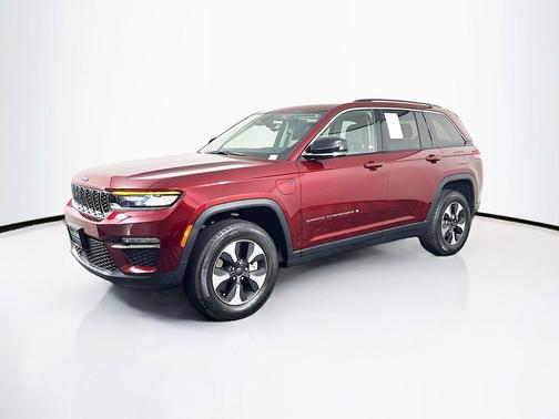 Velvet Red Pearlcoat 2022 Jeep Grand Cherokee 4xe Base