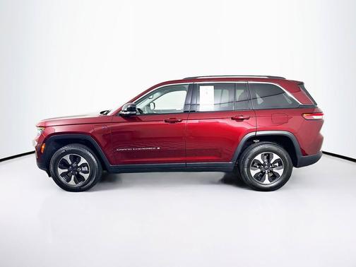 Velvet Red Pearlcoat 2022 Jeep Grand Cherokee 4xe Base