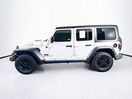 Bright White Clearcoat 2022 Jeep Wrangler Willys