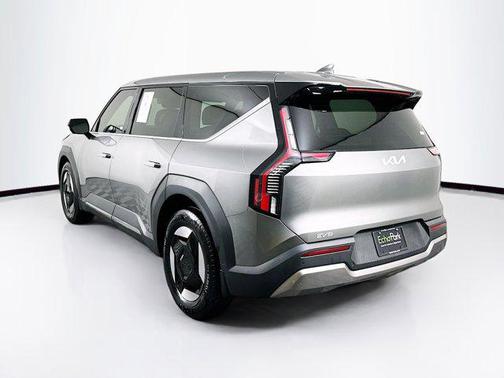 2024 Kia EV9 Light Long Range