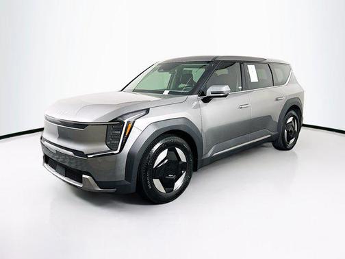 2024 Kia EV9 Light Long Range