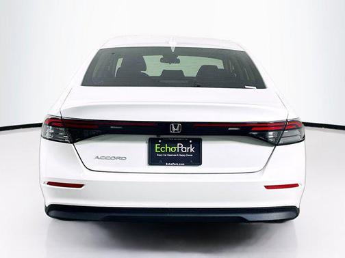 Platinum White Pearl 2024 Honda Accord LX 1.5T