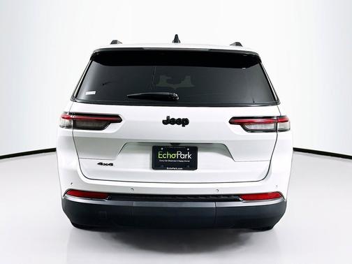 Bright White Clearcoat 2023 Jeep Grand Cherokee L Altitude