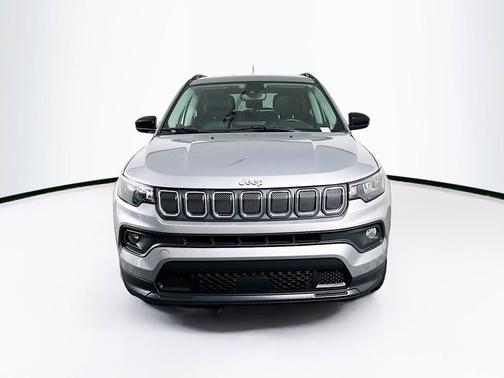 Billet Silver Metallic Clearcoat 2022 Jeep Compass Latitude Lux