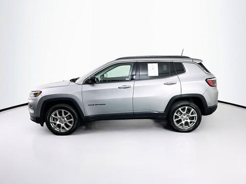 Billet Silver Metallic Clearcoat 2022 Jeep Compass Latitude Lux