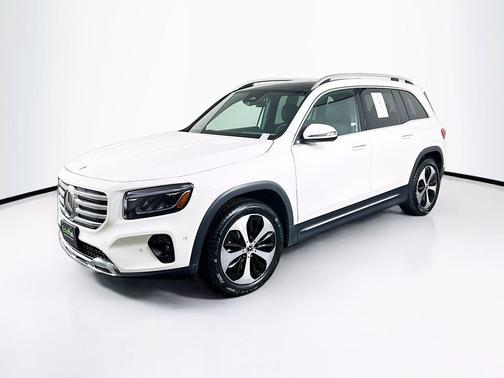 Polar White 2025 Mercedes-Benz GLB 250 4MATIC
