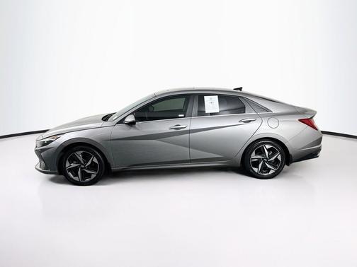 Fluid Metal 2023 Hyundai ELANTRA HEV Limited