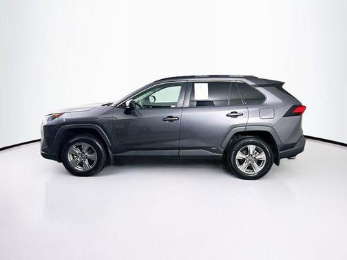 2022 Toyota RAV4 Hybrid LE