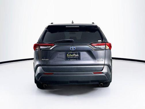 2022 Toyota RAV4 Hybrid LE