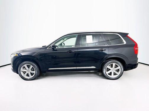 2024 Volvo XC90 Core Bright Theme