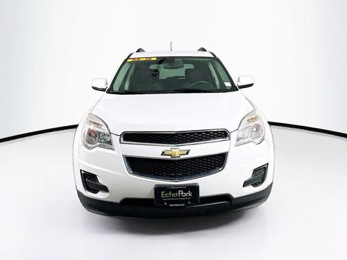 Summit White 2011 Chevrolet Equinox LT