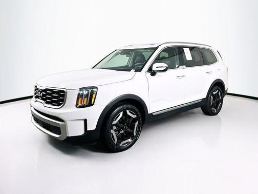 Glacial White Pearl 2025 Kia Telluride S