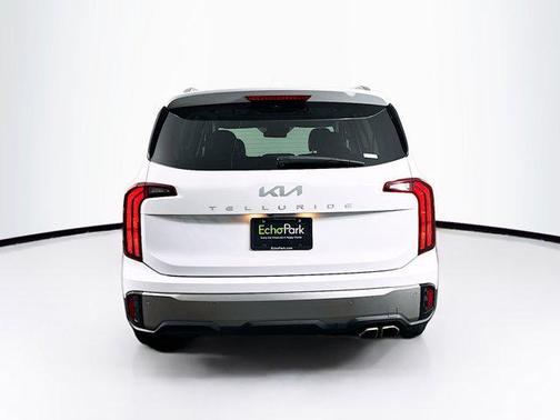Glacial White Pearl 2025 Kia Telluride S