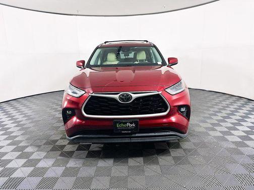 Ruby Flare Pearl 2021 Toyota Highlander XLE